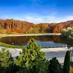 Hotel Trzebnica 호텔 트레브니카
