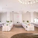 Hotel Trzebnica 호텔