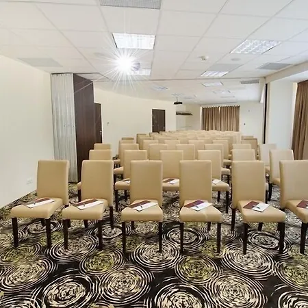 Hotel Trzebnica Hotel 4*