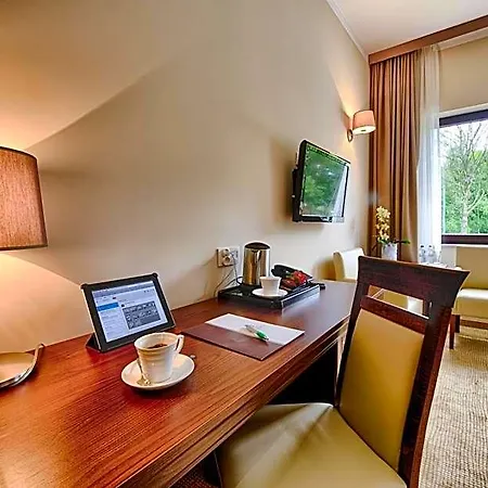Hotel Trzebnica Hotel 4*
