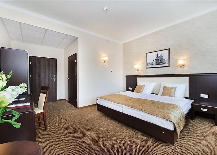 Hotel Trzebnica Hotel 4*