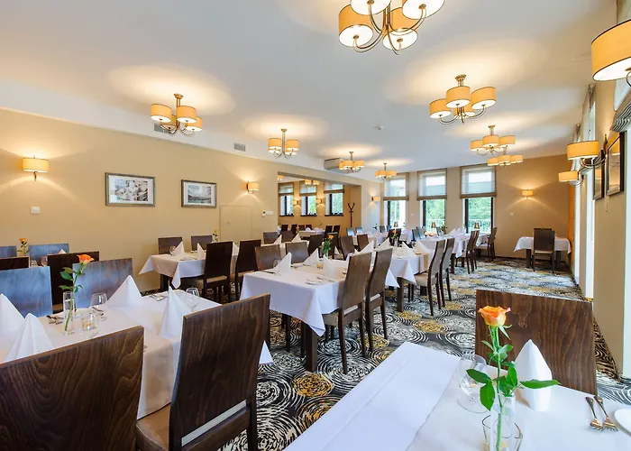 Hotel Trzebnica Hotel 4*