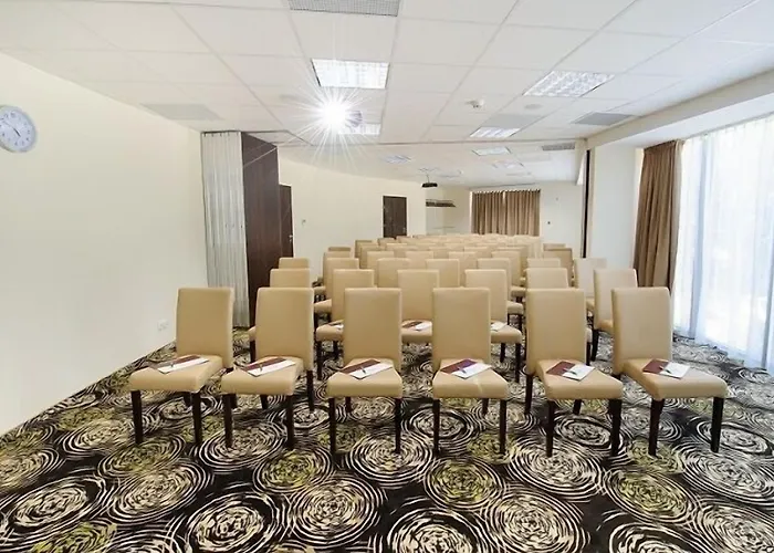 Hotel Trzebnica Hotel 4*